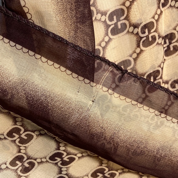 Long Vintage Gucci Silk Scarf - Picture 9 of 14